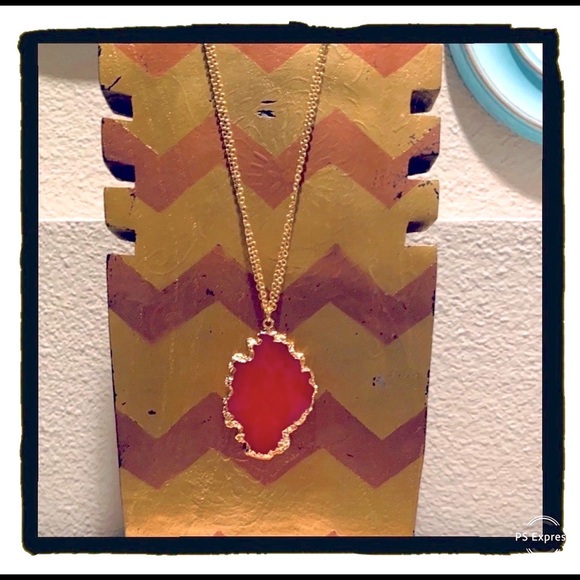 Free People | Gold Tone Statement Necklace With Pink Stone, New - Picture 1 of 8